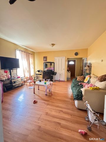 384 Wells Street, Bridgeport, CT 06606