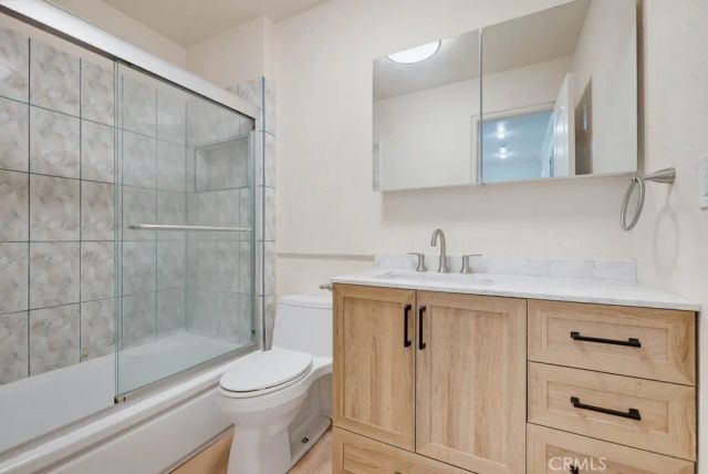 1010 Valencia Street D, Costa Mesa, CA 92626
