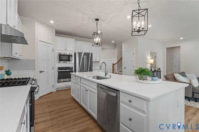 18155 Sagamore Dr, Moseley, VA 23120
