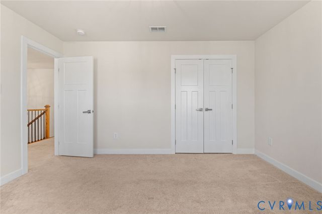 18155 Sagamore Dr, Moseley, VA 23120