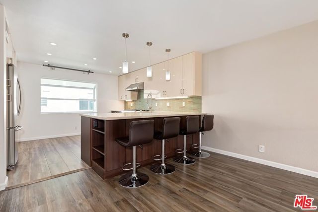 13011 MINDANAO Way 1, Marina Del Rey, CA 90292