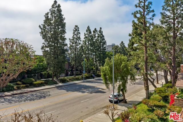 13011 MINDANAO Way 1, Marina Del Rey, CA 90292