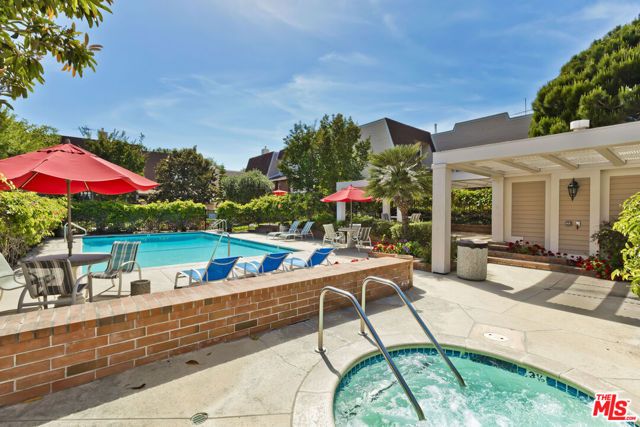 13011 MINDANAO Way 1, Marina Del Rey, CA 90292