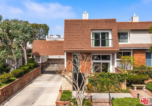 13011 MINDANAO Way 1, Marina Del Rey, CA 90292