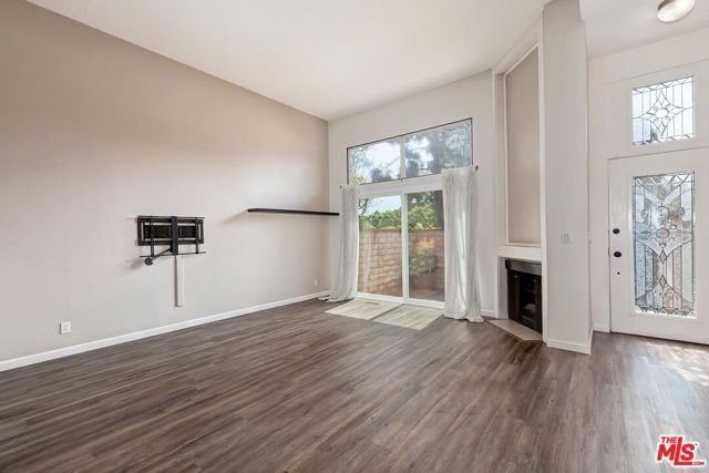 13011 MINDANAO Way 1, Marina Del Rey, CA 90292