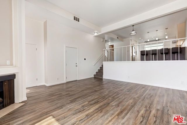 13011 MINDANAO Way 1, Marina Del Rey, CA 90292