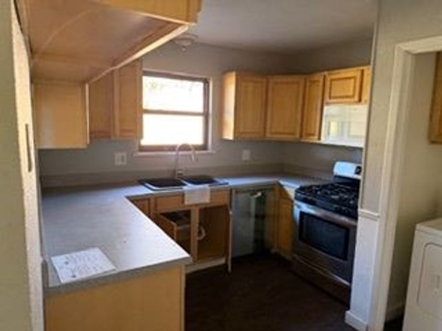 217 Ross Avenue, Denison, TX 75020