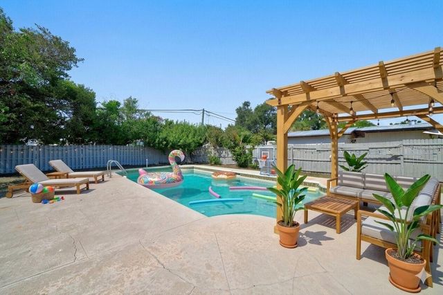 10760 62ND AVENUE, Seminole, FL 33772