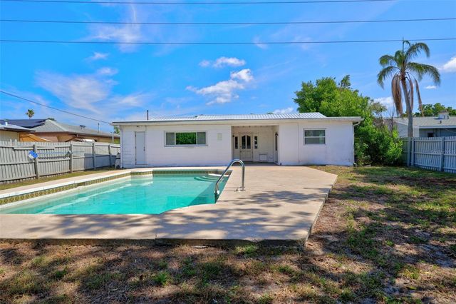 10760 62ND AVENUE, Seminole, FL 33772