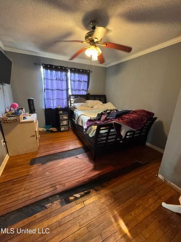 9924 Foxshire Drive, Escatawpa, MS 39552