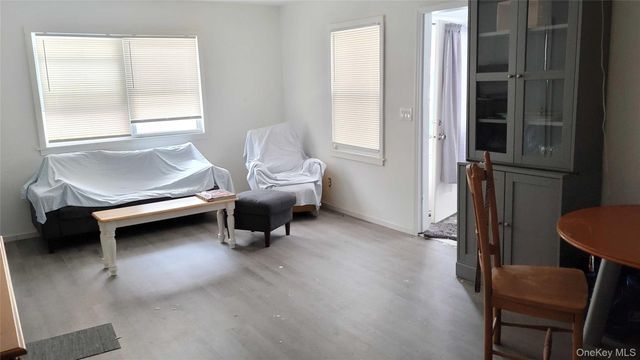 56 Woodcliff Trail, Baiting Hollow, NY 11933