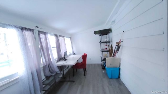 56 Woodcliff Trail, Baiting Hollow, NY 11933