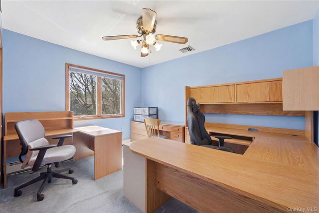 287 Peconic Terrace, Calverton, NY 11933