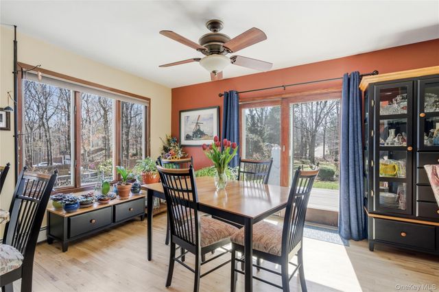 287 Peconic Terrace, Calverton, NY 11933