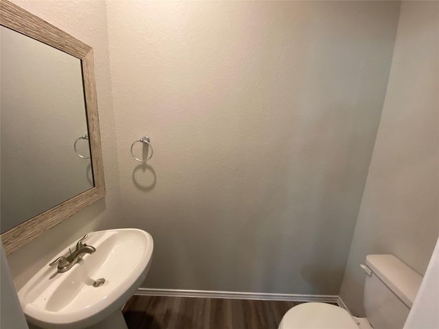 15860 Pecan Drive, Montgomery, TX 77356