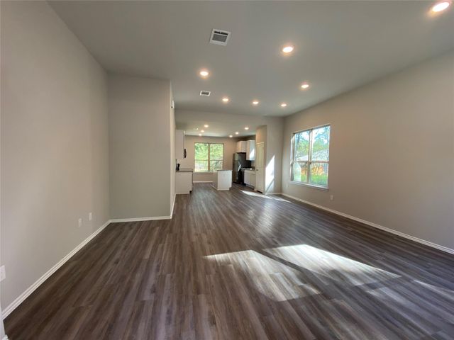 15860 Pecan Drive, Montgomery, TX 77356