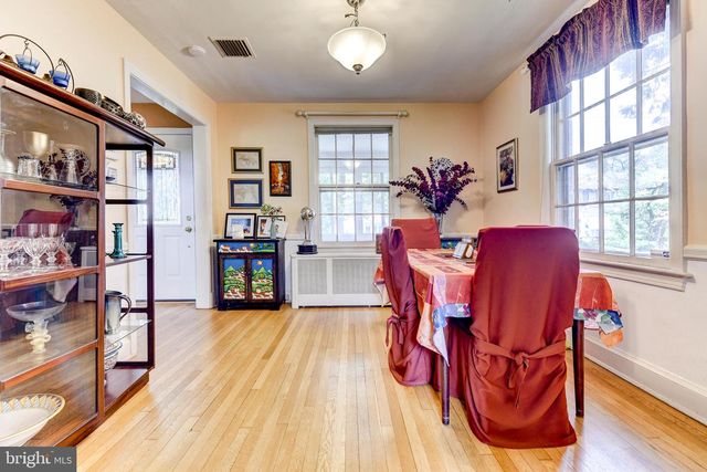 4438 GARRISON ST NW, Washington, DC 20016