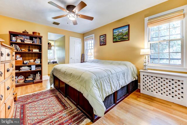 4438 GARRISON ST NW, Washington, DC 20016