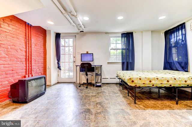 4438 GARRISON ST NW, Washington, DC 20016