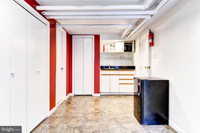 4438 GARRISON ST NW, Washington, DC 20016