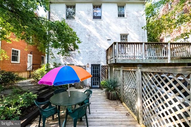 4438 GARRISON ST NW, Washington, DC 20016