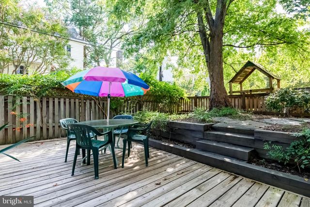 4438 GARRISON ST NW, Washington, DC 20016
