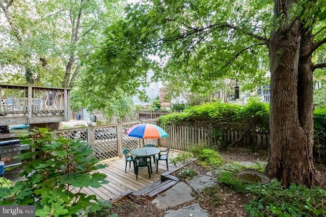 4438 GARRISON ST NW, Washington, DC 20016