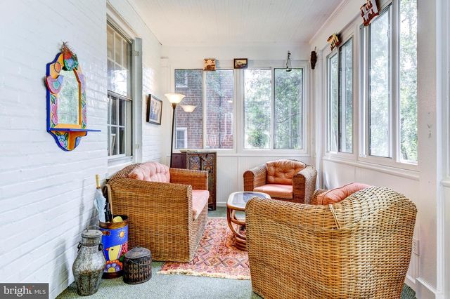 4438 GARRISON ST NW, Washington, DC 20016