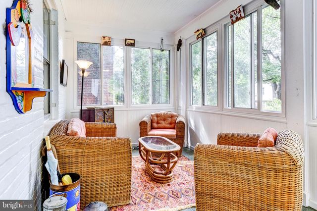 4438 GARRISON ST NW, Washington, DC 20016