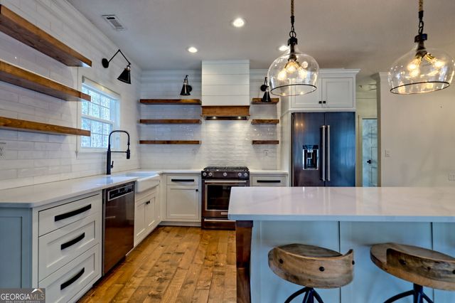 112 Gleneagle Court D301, Clayton, GA 30525