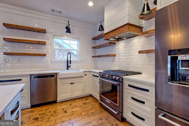 112 Gleneagle Court D301, Clayton, GA 30525