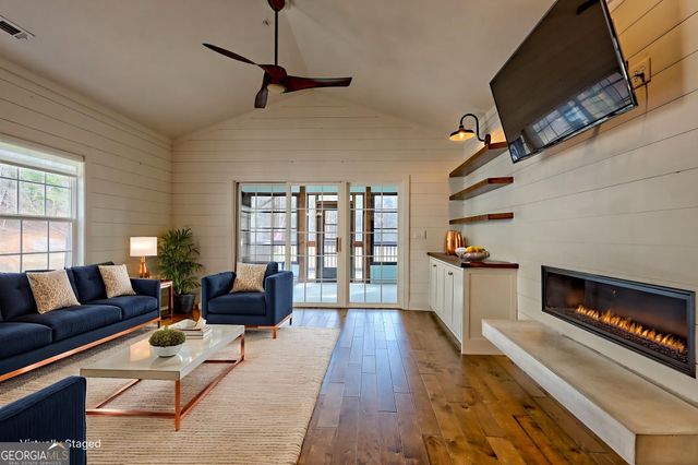 112 Gleneagle Court D301, Clayton, GA 30525