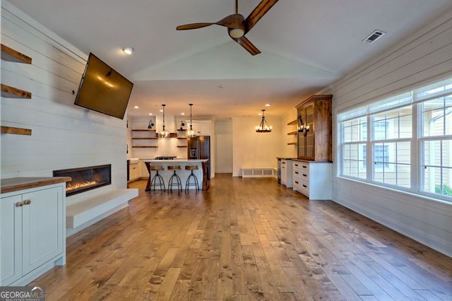 112 Gleneagle Court D301, Clayton, GA 30525