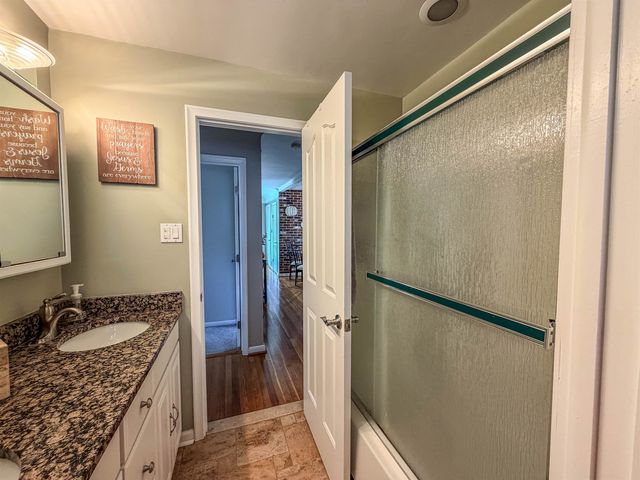8178 Randy Drive, Westland, MI 48185