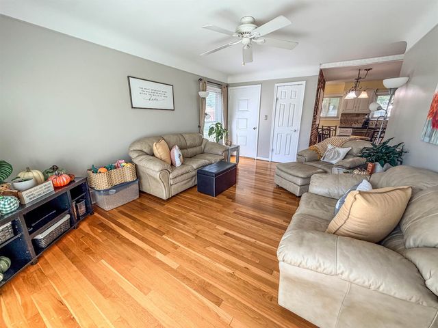 8178 Randy Drive, Westland, MI 48185