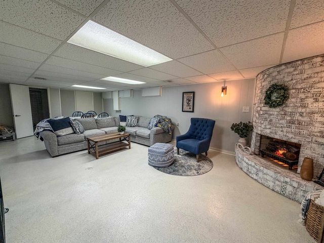 8178 Randy Drive, Westland, MI 48185