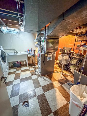 8178 Randy Drive, Westland, MI 48185