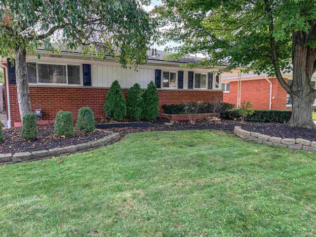 8178 Randy Drive, Westland, MI 48185