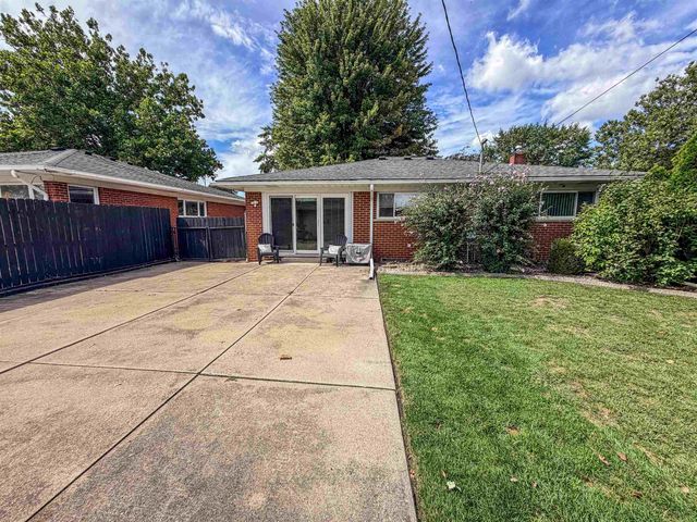 8178 Randy Drive, Westland, MI 48185
