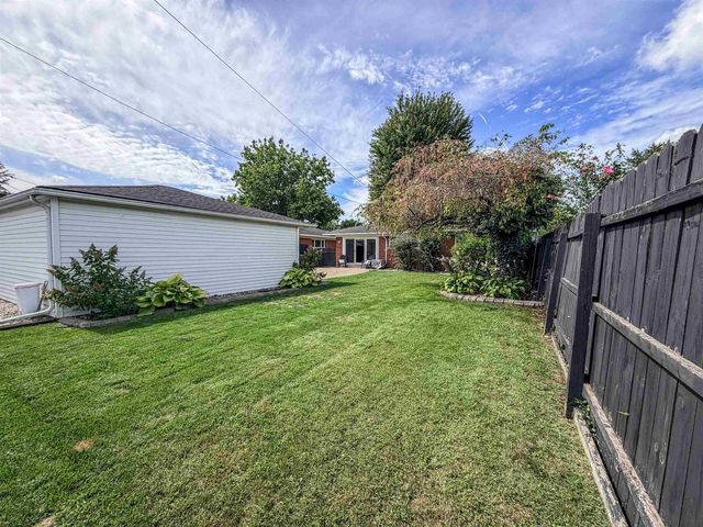 8178 Randy Drive, Westland, MI 48185