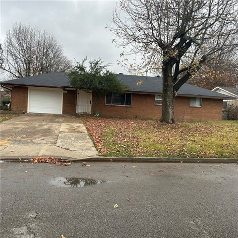 511 Maria Street, Springdale, AR 72762