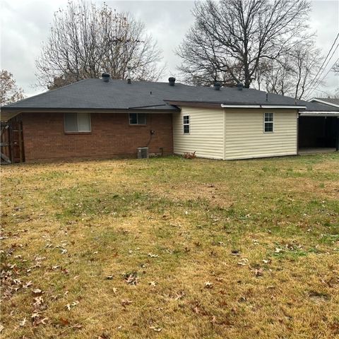 511 Maria Street, Springdale, AR 72762