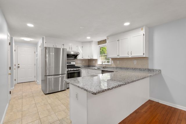 20 Hatikva Way, Chelmsford, MA 01863