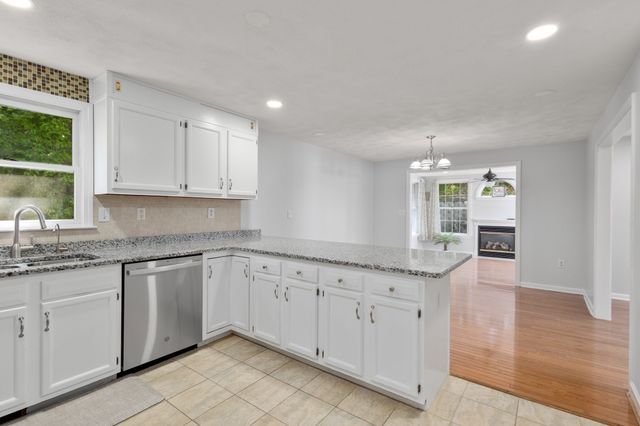20 Hatikva Way, Chelmsford, MA 01863