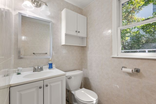 20 Hatikva Way, Chelmsford, MA 01863
