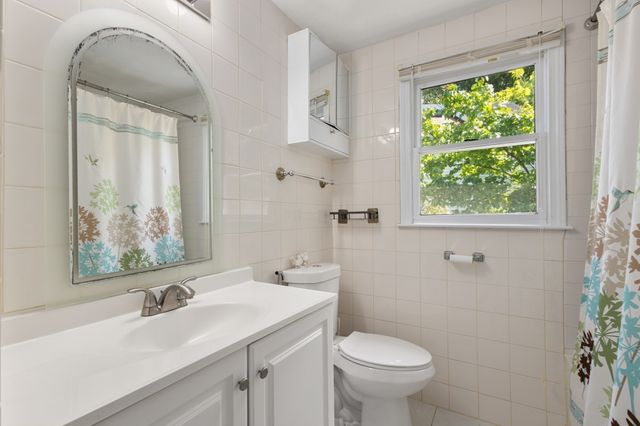 20 Hatikva Way, Chelmsford, MA 01863