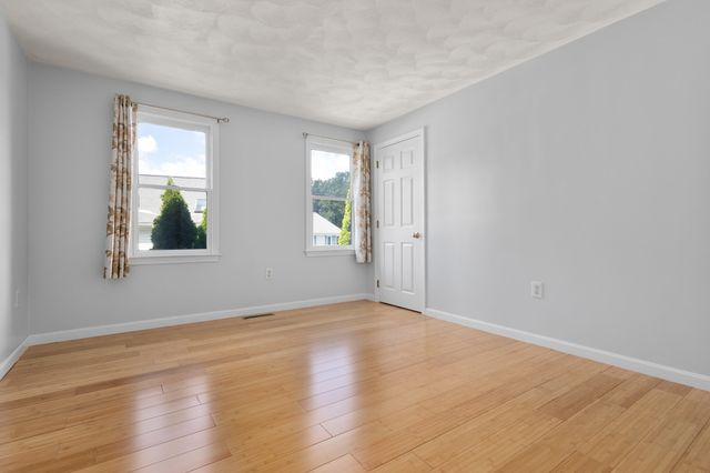 20 Hatikva Way, Chelmsford, MA 01863