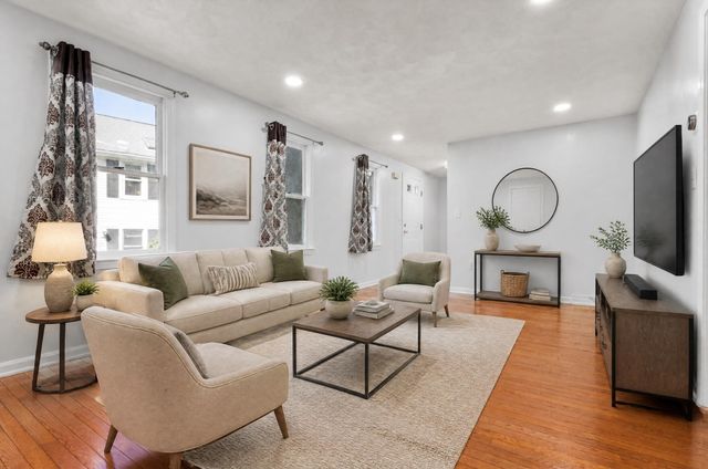 20 Hatikva Way, Chelmsford, MA 01863