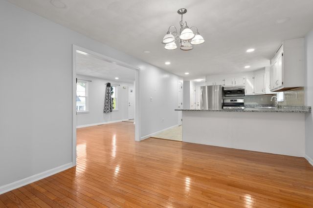 20 Hatikva Way, Chelmsford, MA 01863