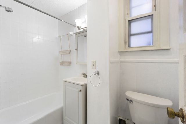 674 Saratoga 1A, Boston, MA 02128